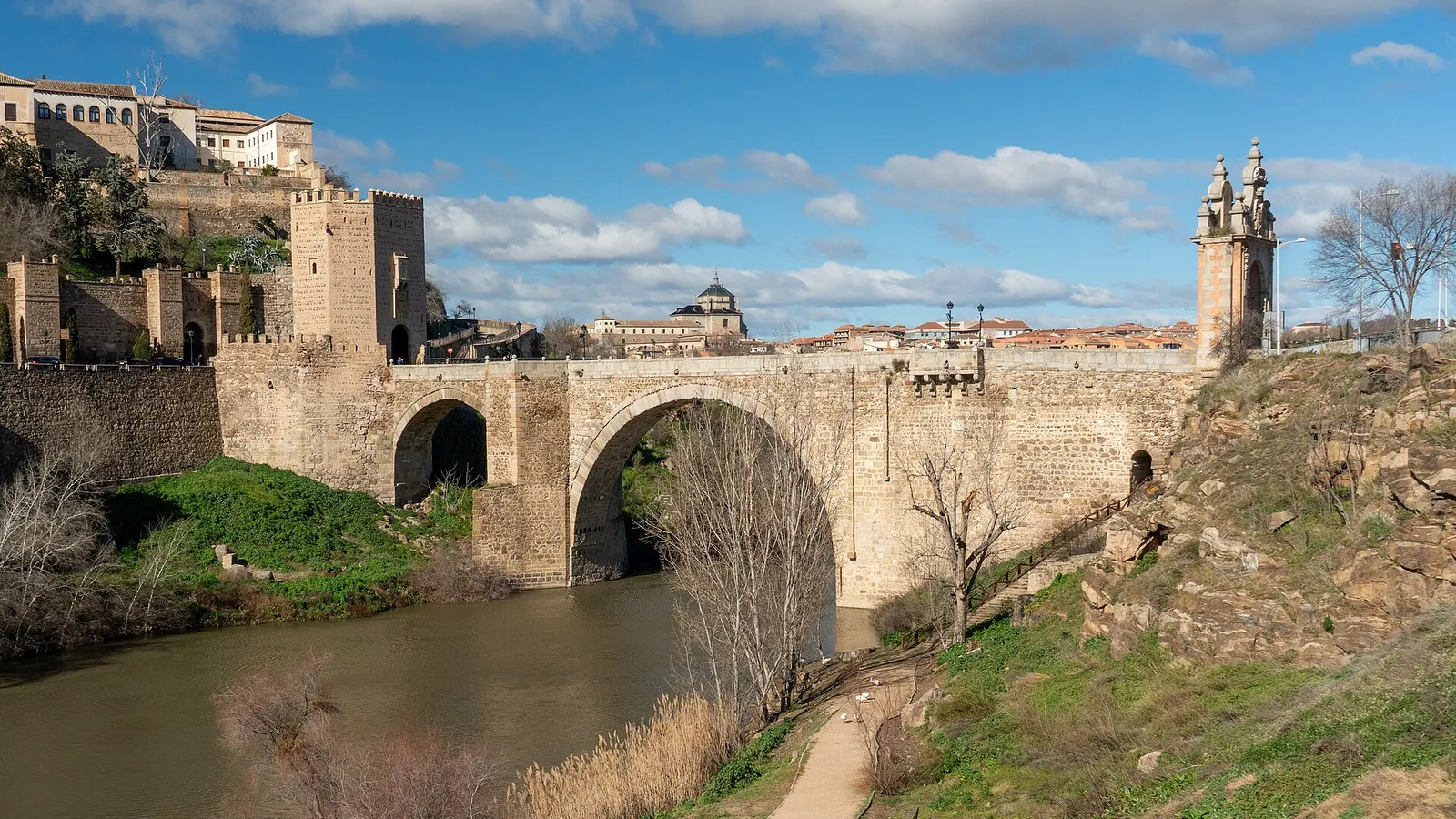 Puente de Alcántara, Toledo, Toledo. Fotografía del entorno geográfico.